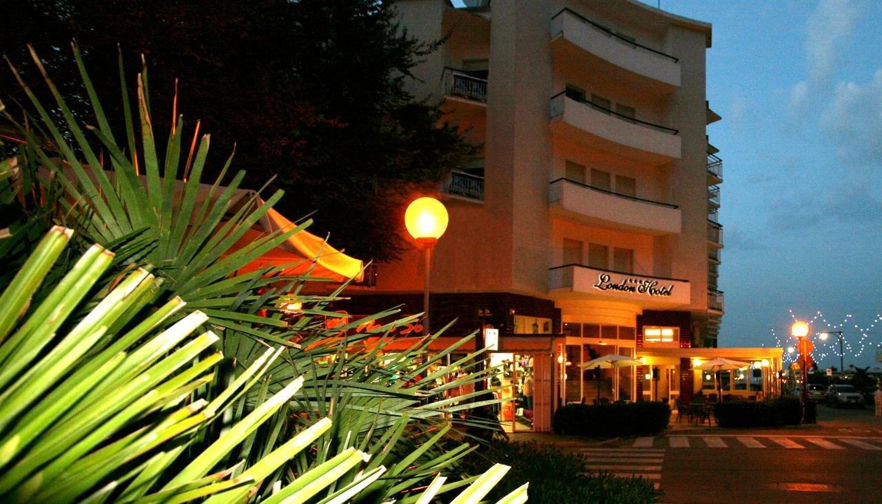 Hotel London Cattolica Exterior photo